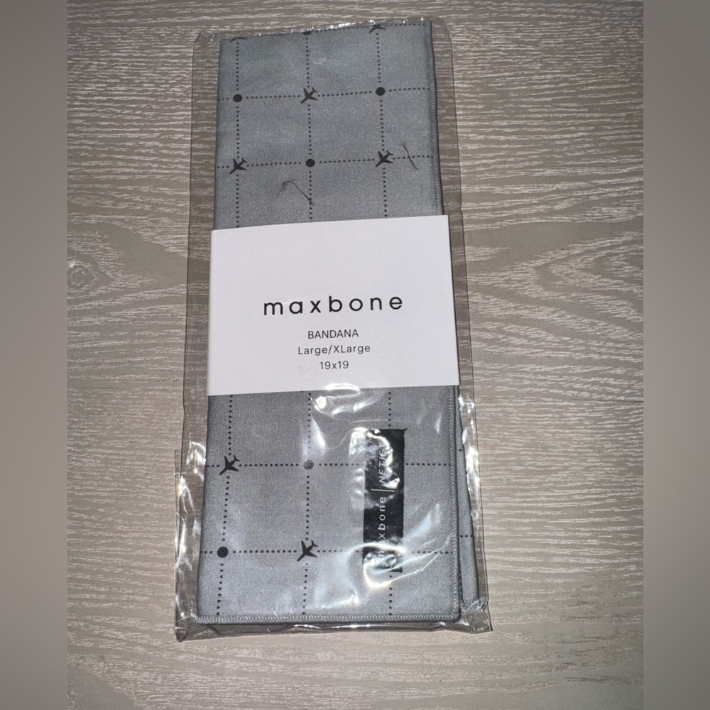 Maxbone dog bandana -gray -planes L/XL